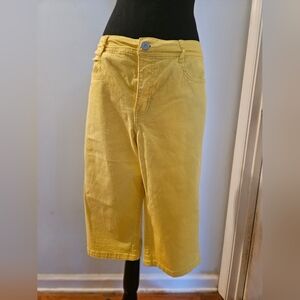 Hannah Yellow Women's Capris
